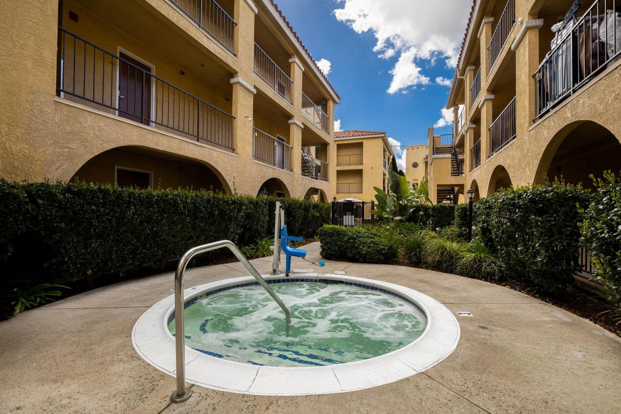 Best Western Moreno Hotel & Suites Moreno Valley Exterior photo